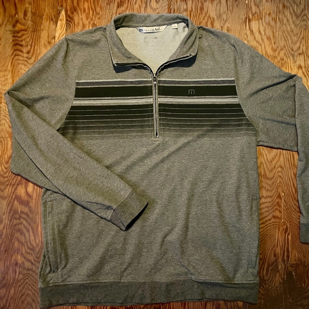 Travis Mathew Quarter Zip w/ Pockets - XL